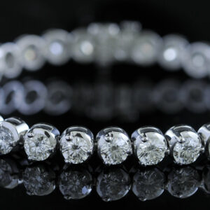 Diamond straight line tennis bracelet set with 10ctw diamonds in platinum
