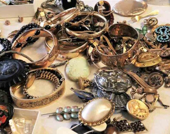 estate sale or auction services