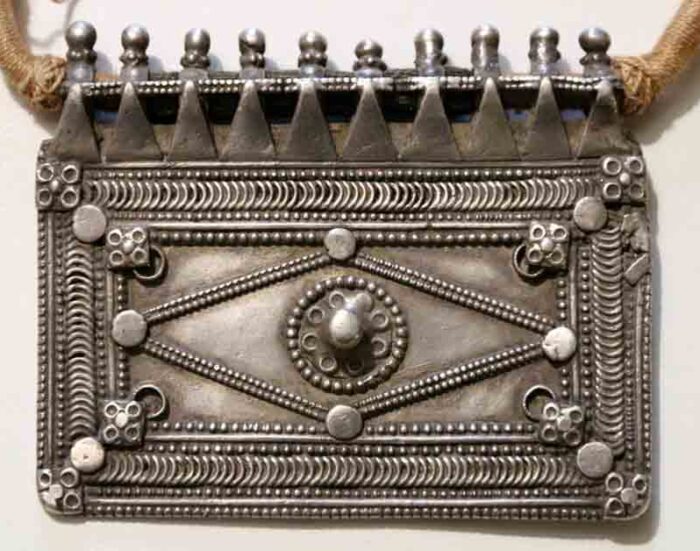 Sell Old Silver Jewelry