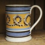English Mocha pearlware mug,the earthworm