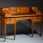 Edwardian satinwood Carlton House desk