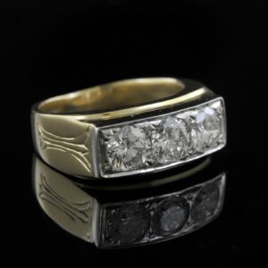 Fine 18k yellow gold three stone diamond man's ring