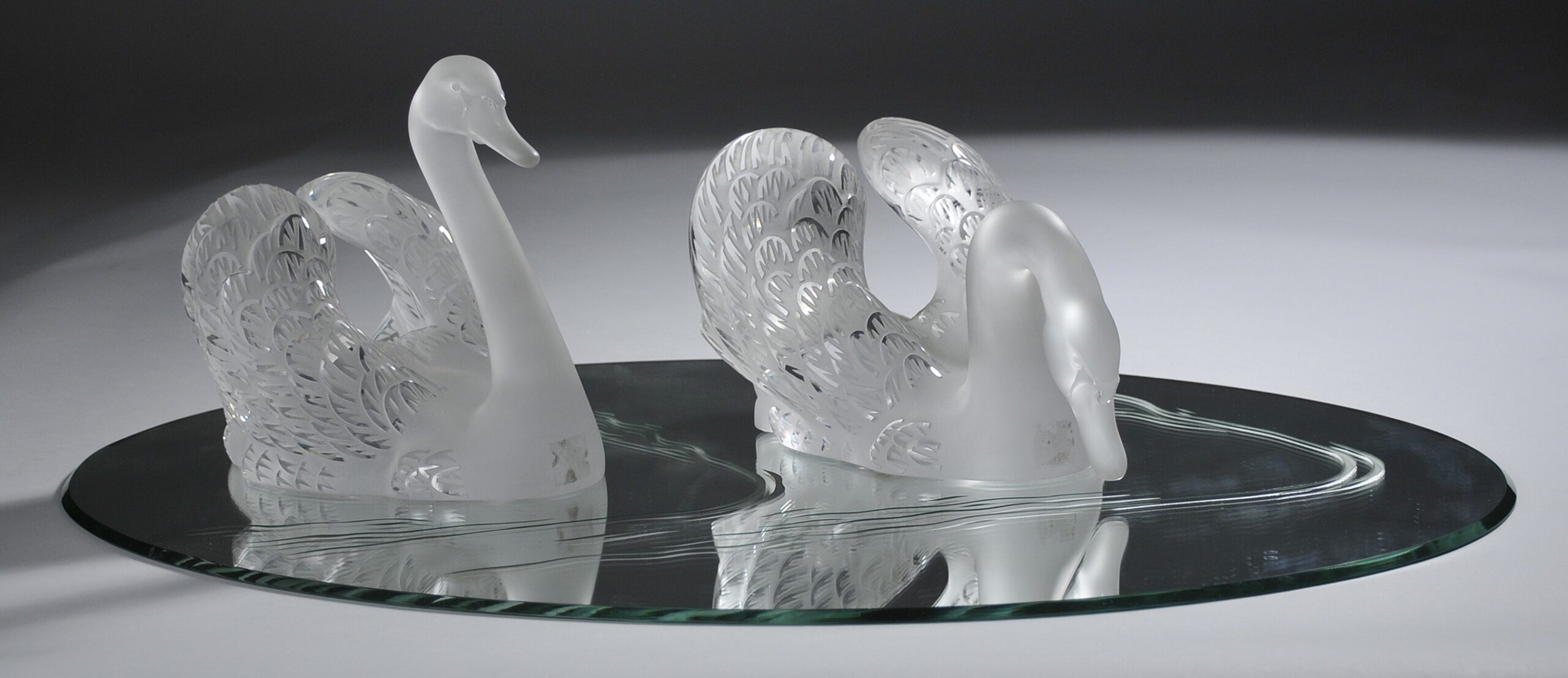 Lalique glass sculpture